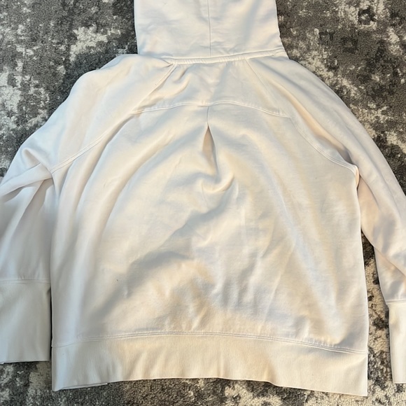 Calvin Klein Sweatshirt - Picture 6 of 6